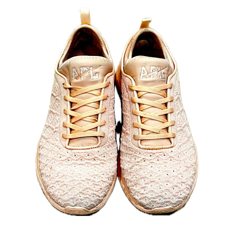 APL Women’s TechLoom Phantom in Beach Size 9.5